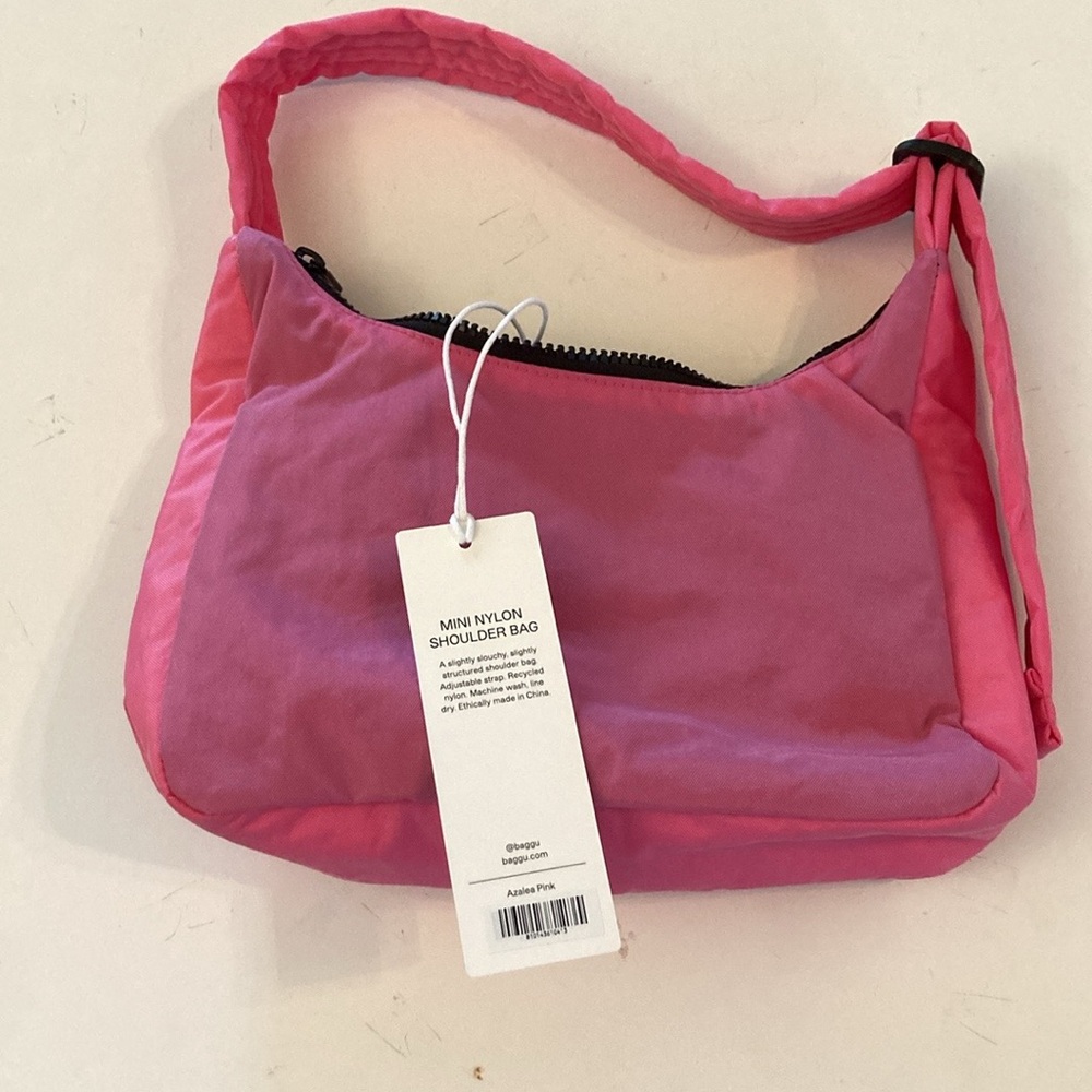 BAGGU mini nylon Pink Padded Shoulder Bag NEW two tone azalea pink sample bag - Picture 7 of 13